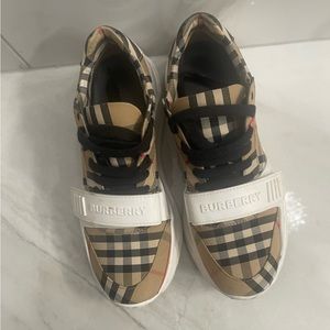 Burberry Regis Check Trainer Sneakers Sz 38